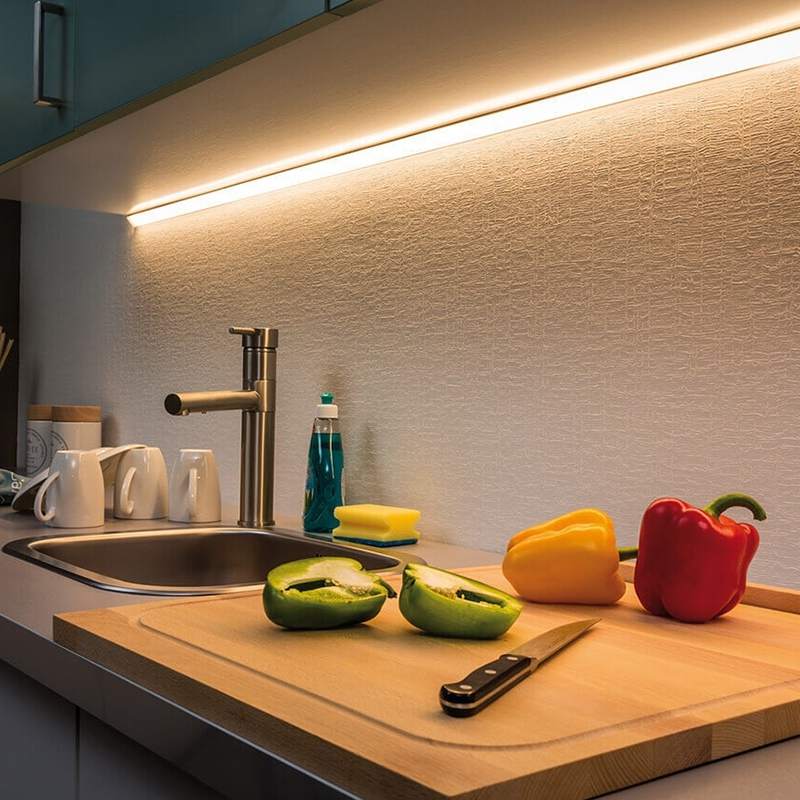 SURFACE MOUNT CABINET LIGHT